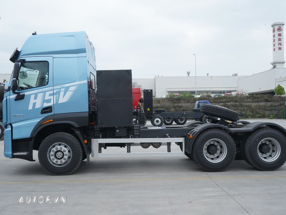 Đầu Kéo Điện Chenglong H5V 400KW
